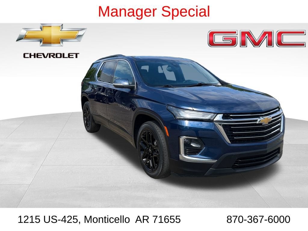 2023 Chevrolet Traverse LT Cloth in Northsky Blue Metallic — front three-quarter view